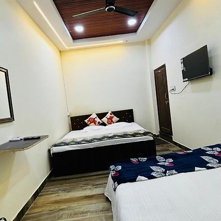 Hotel Shreenidhi Comfort Stay Ujjain Zewnętrze zdjęcie