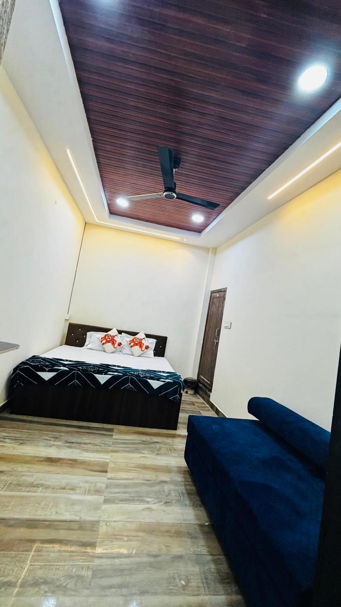 Hotel Shreenidhi Comfort Stay Ujjain Zewnętrze zdjęcie