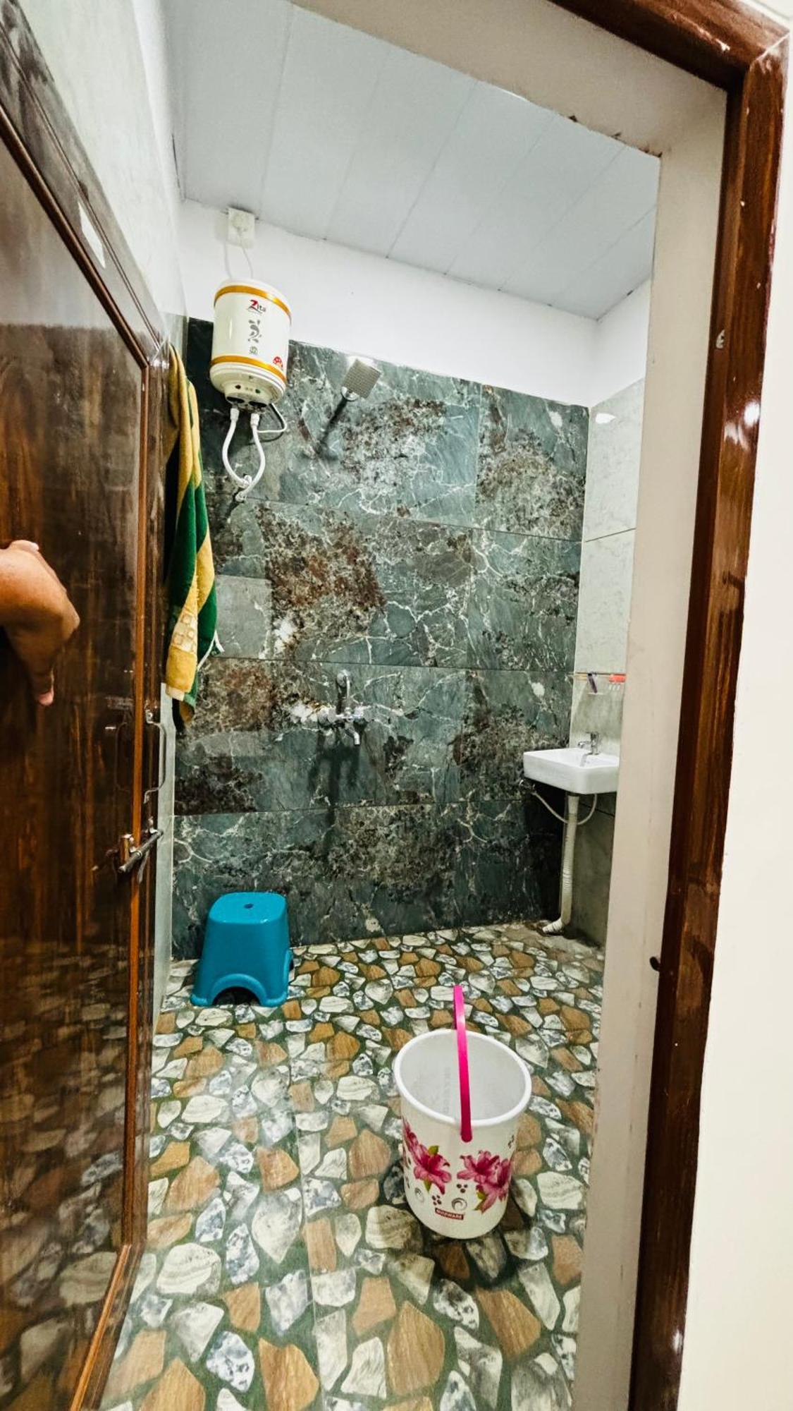 Hotel Shreenidhi Comfort Stay Ujjain Zewnętrze zdjęcie
